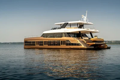 Power Catamaran
