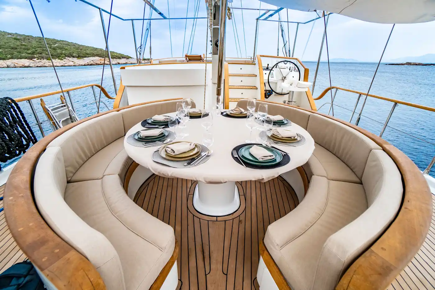 BVI Yacht Charter With Dietary Restrictions: Planning Tips